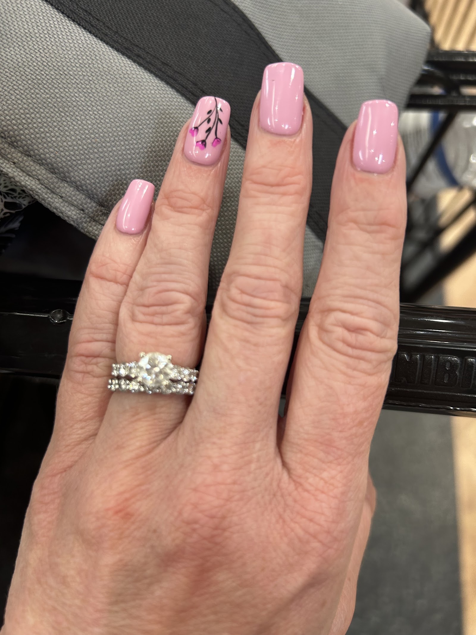 Exquisite Nails & Spa nail photo 5
